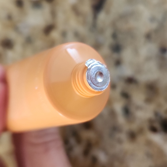 Brand new, sealed Elemis Superfood Glow Priming Moisturizer - Picture 3 of 3